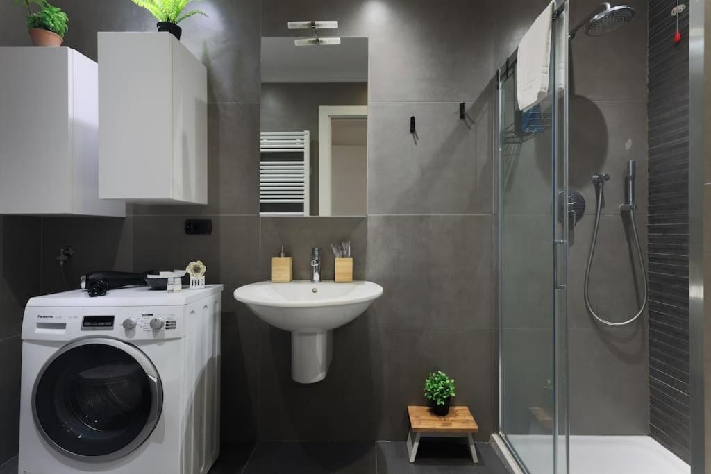Comfort Suite Milano Centrale With Fast Wifi And Free Netflix Exterior foto